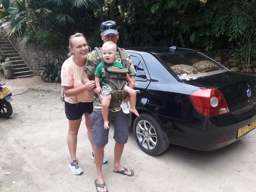 Customers - Image 28