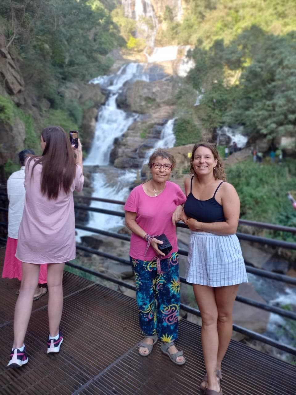 Customers - Image 48